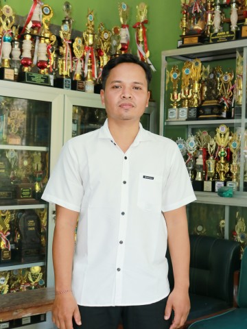 I Putu Nova Ruspika Yanto, S.Sn.