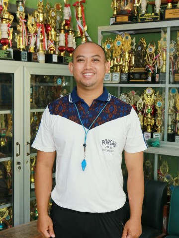 I Made Dwi Kurniawan, S.Pd.